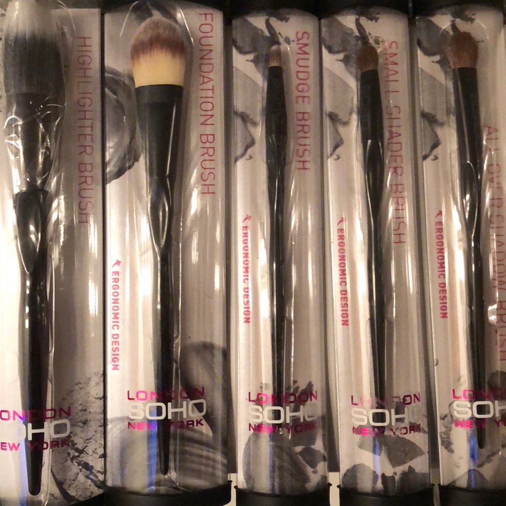 London Soho New York Brush Bundle